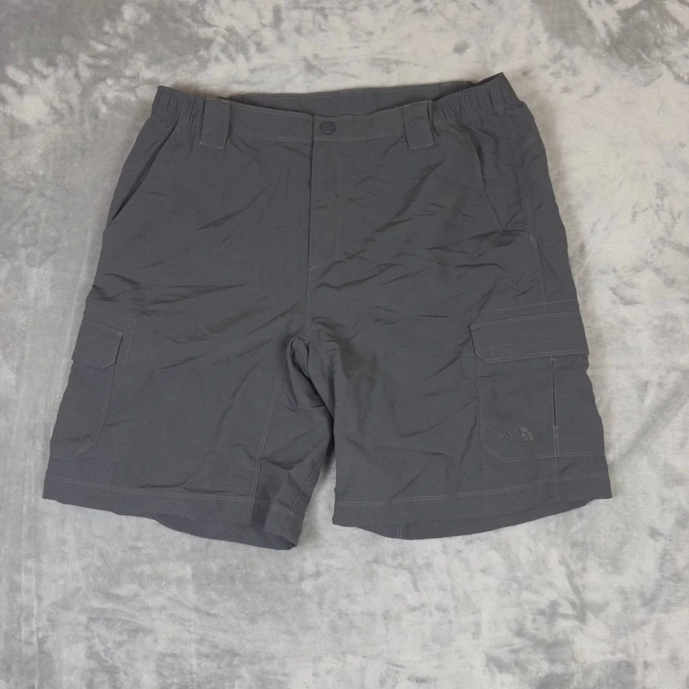 The North Face Cargo Shorts Mens L Gray Hiking Outdoor Lightweight Utility